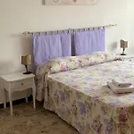 Casa de hóspedes Affittacamere Serravalle Shopping